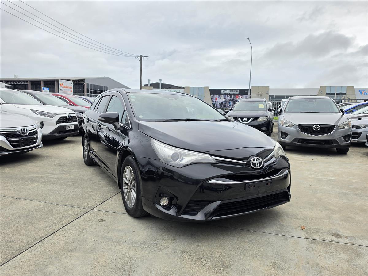 2017 Toyota Avensis 2.0Xi Lane Assist Paddle Alloys Rev Camera/Bluetooth Finance Available Carousel 6
