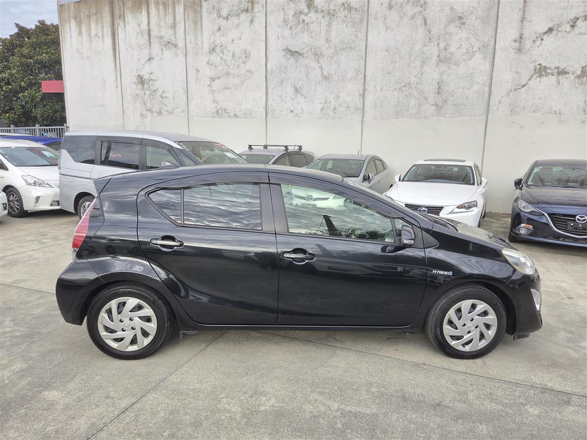 2015 Toyota Aqua S Hybrid Push Start Keyless Rev Cam/Bluetooth Finance Available Carousel 7