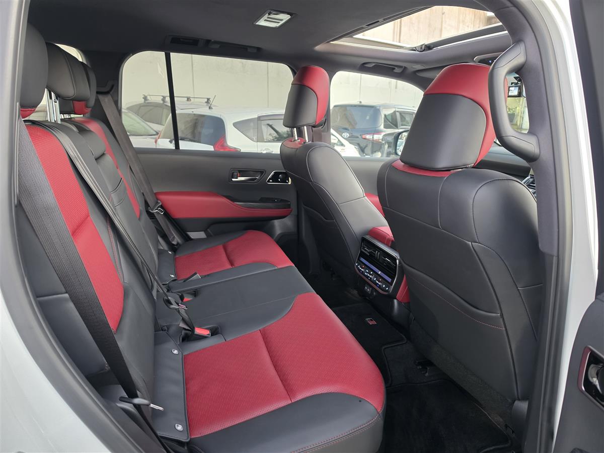 2024 Toyota Land Cruiser 300 GR SPORT 7 Seats 4WD JBL 360 Cam HUD Finance Available Carousel 10