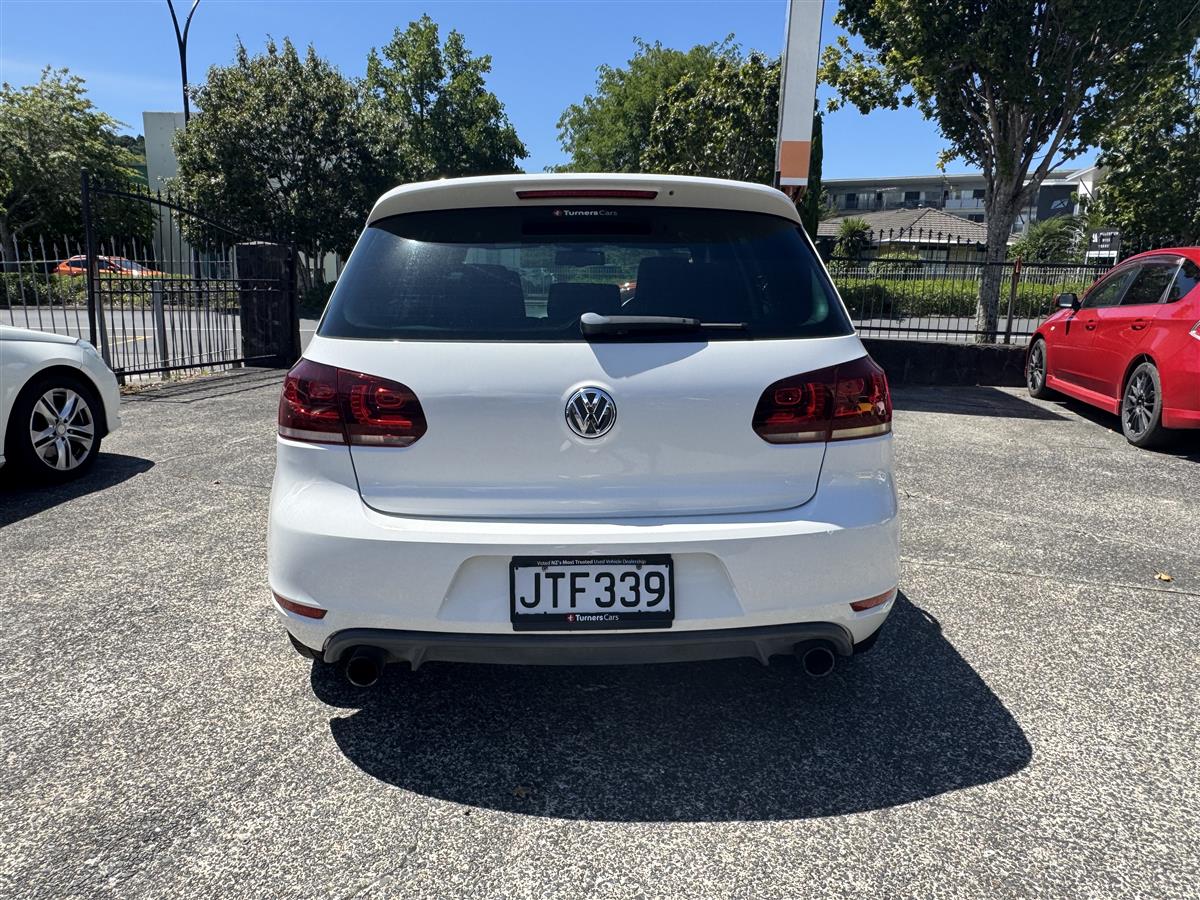 2011 Volkswagen Golf GTI Carousel 4