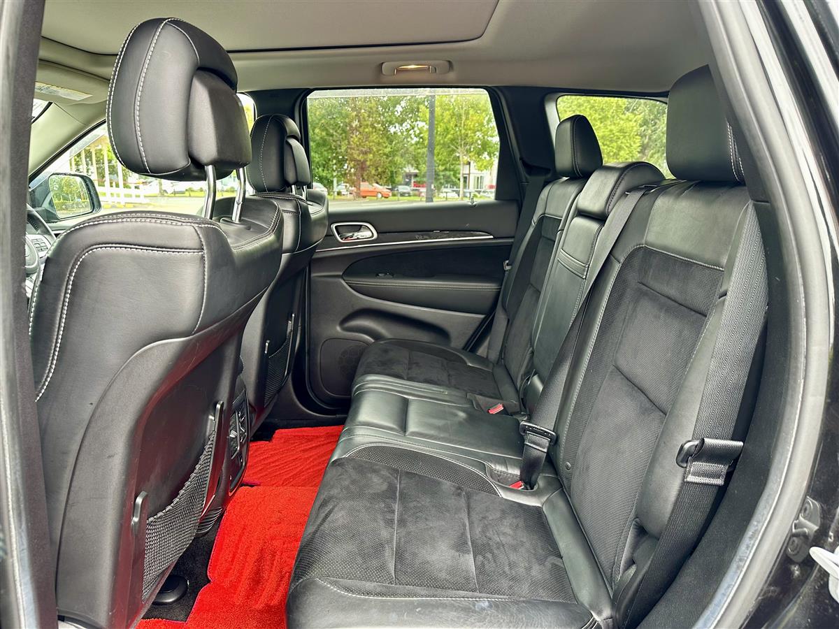 2013 Jeep Grand Cherokee 6.4L HEMI SRT8 Carousel 16