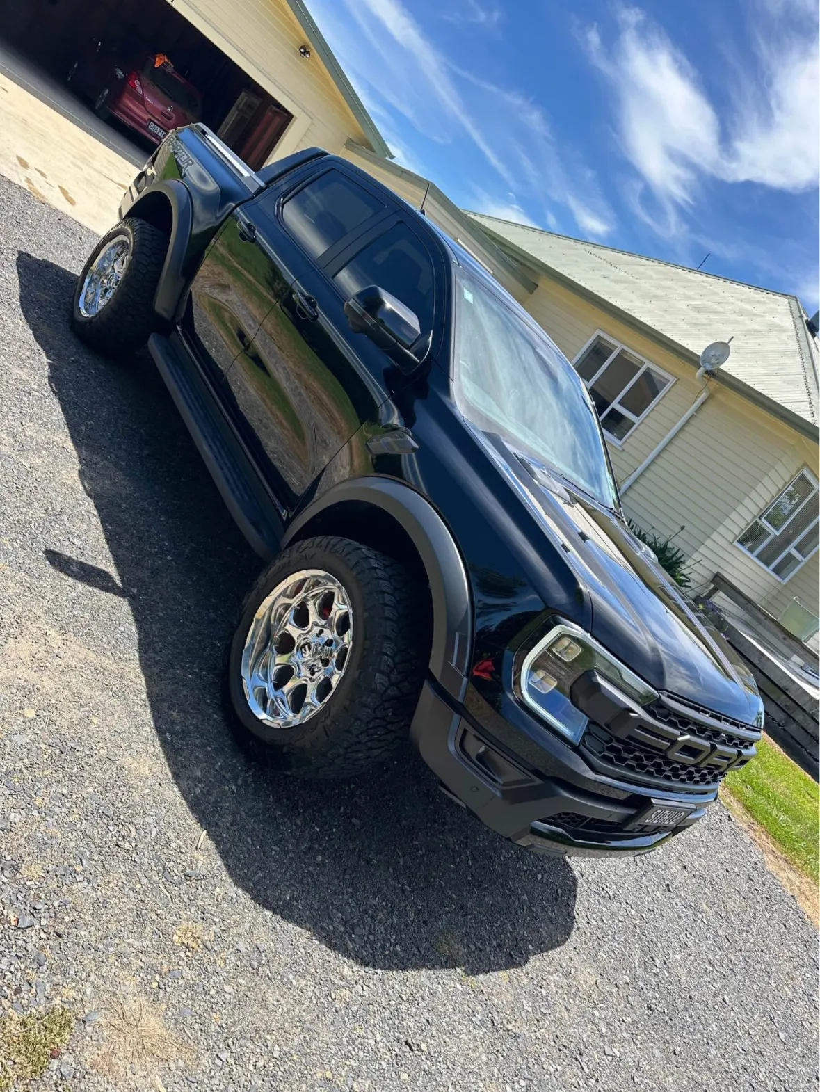 Ford Raptor 2025 Carousel 1