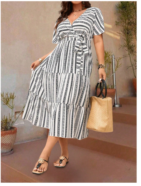 Plus Size Women Ditsy Floral Dress Carousel 2