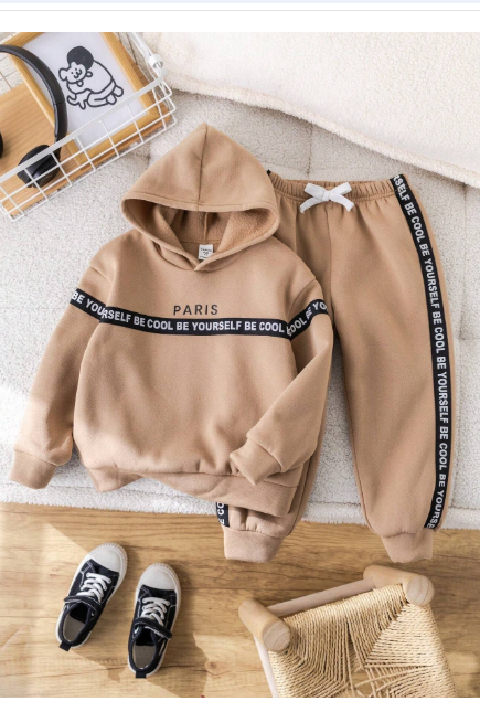 Boys Casual Cute Graphic Sporty Street Style Pullover Hoodie And Relaxed Fit Knit Pants Set