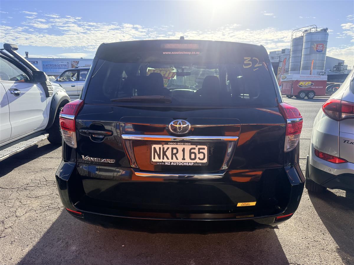 2011 Toyota Vanguard Carousel 6