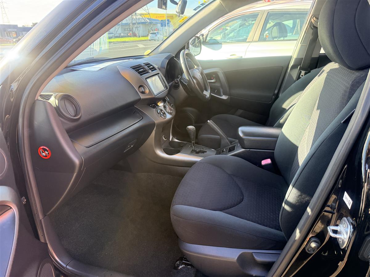 2011 Toyota Vanguard Carousel 8