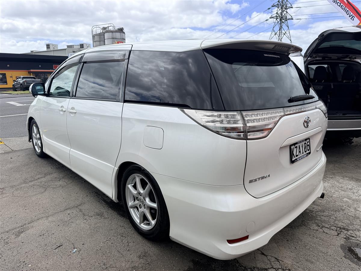 2006 Toyota Estima V6 AERAS Carousel 6