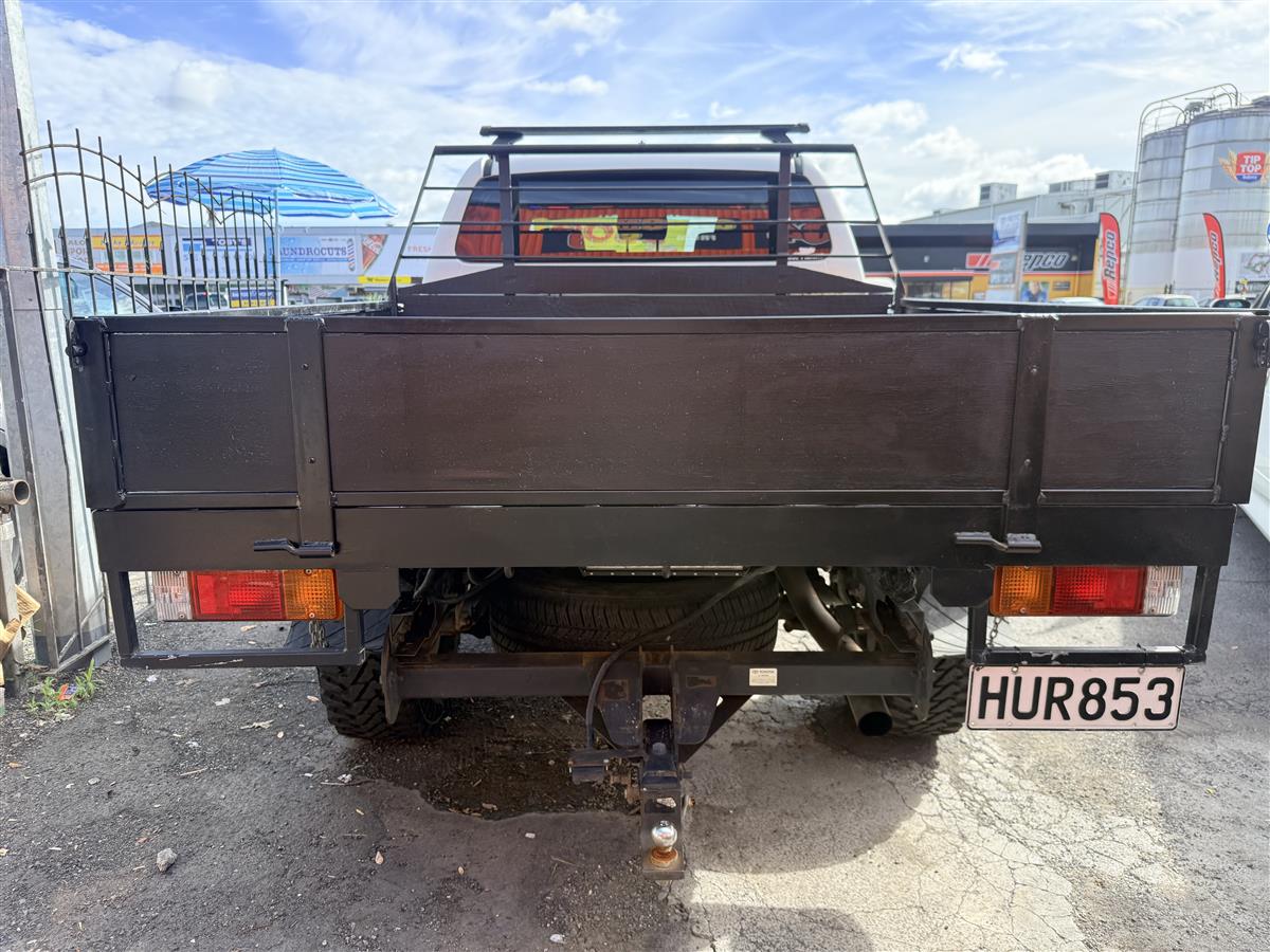 2014 Toyota Hilux SR5 4WD 3.0TD DC 5M Carousel 6