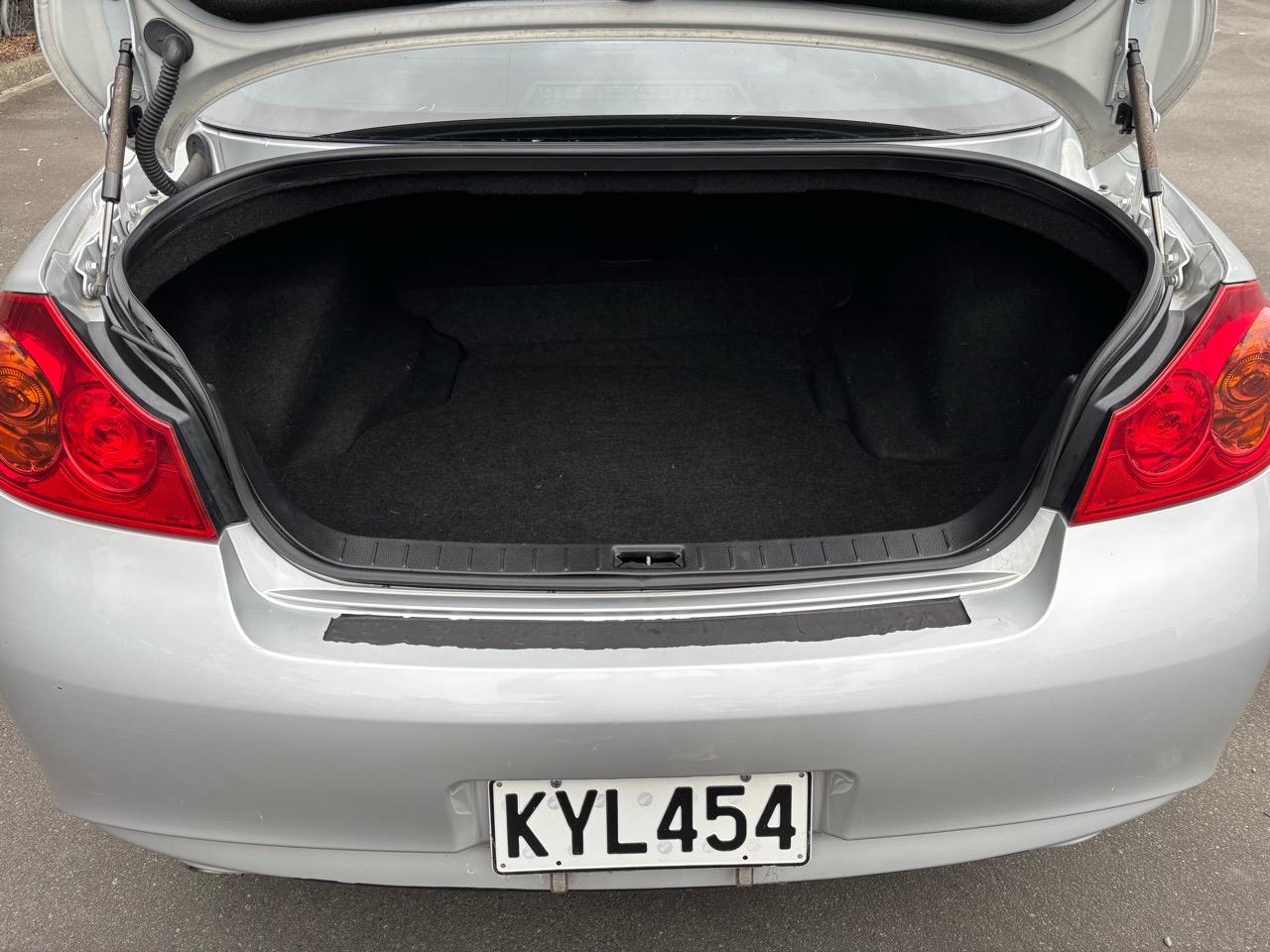 2012 Nissan Skyline 250GT Carousel 2
