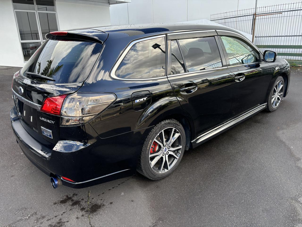 2014 Subaru Legacy 20GT AWD Carousel 6