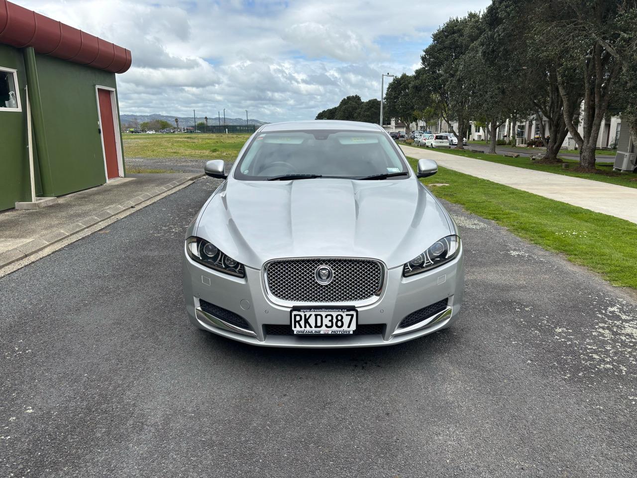 2012 Jaguar XF 3.0P V6 Luxury Carousel 2