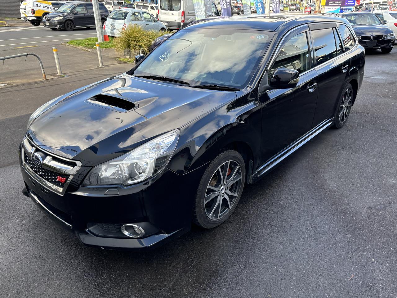 2014 Subaru Legacy 20GT AWD Carousel 3