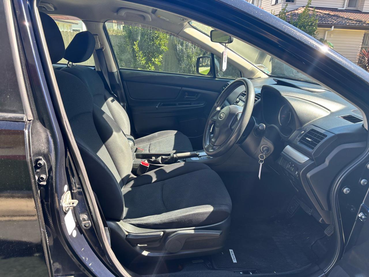 2013 Subaru Impreza G4 AWD Carousel 8