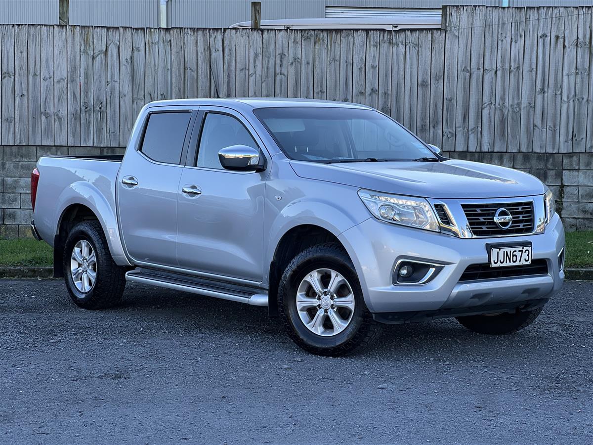 2015 Nissan Navara ST 2.3D/7AM/UT/4DR/5 Carousel 1