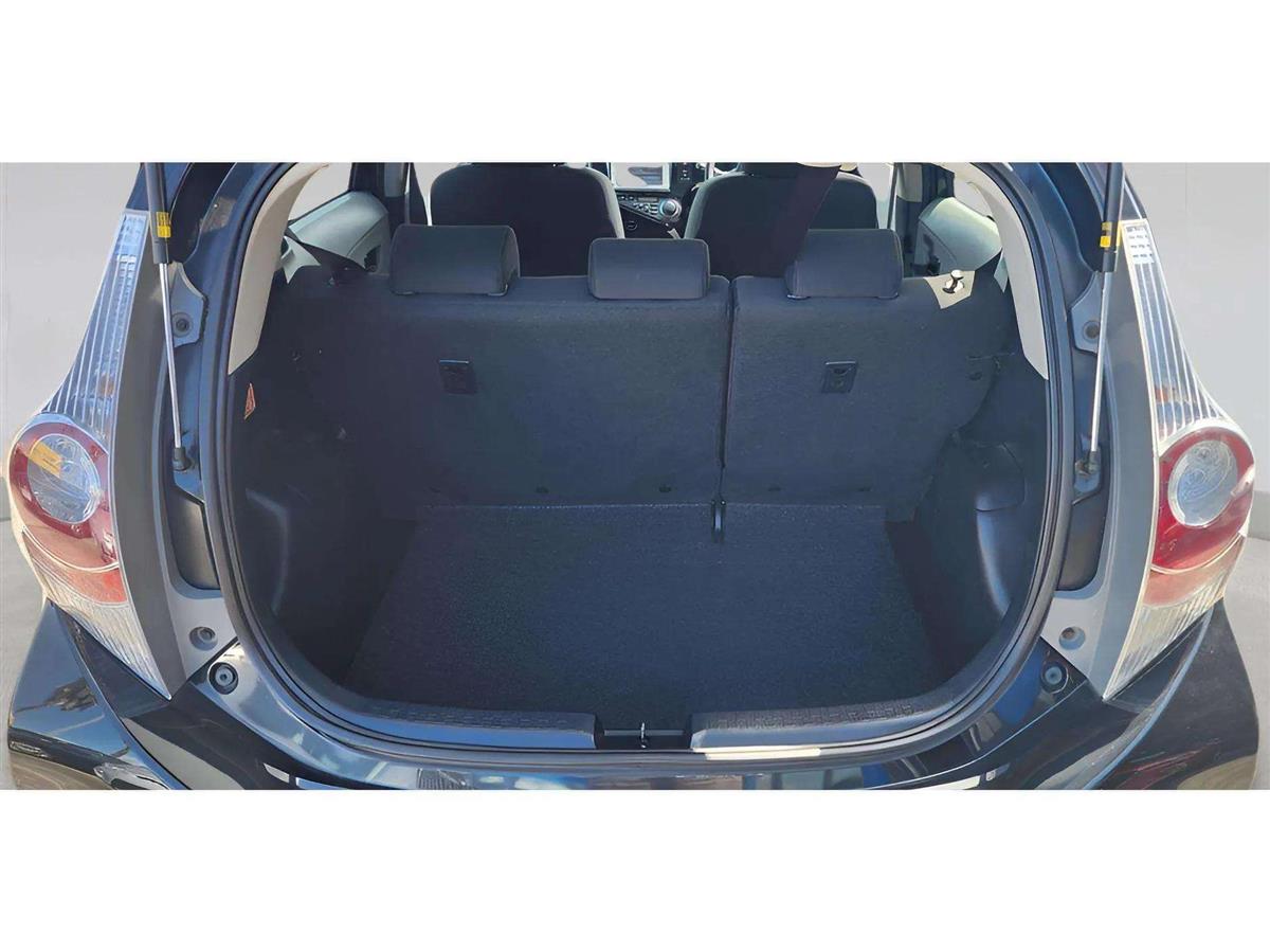 2012 Toyota Aqua HYBRID Carousel 7