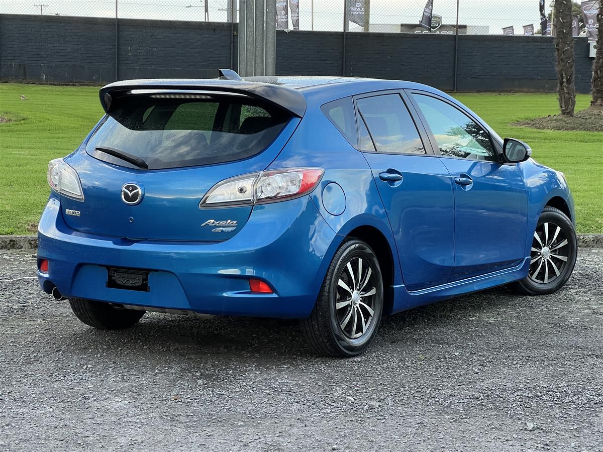 2012 Mazda Axela 20S SPORTS !! VERY LOW KMS !! Carousel 2