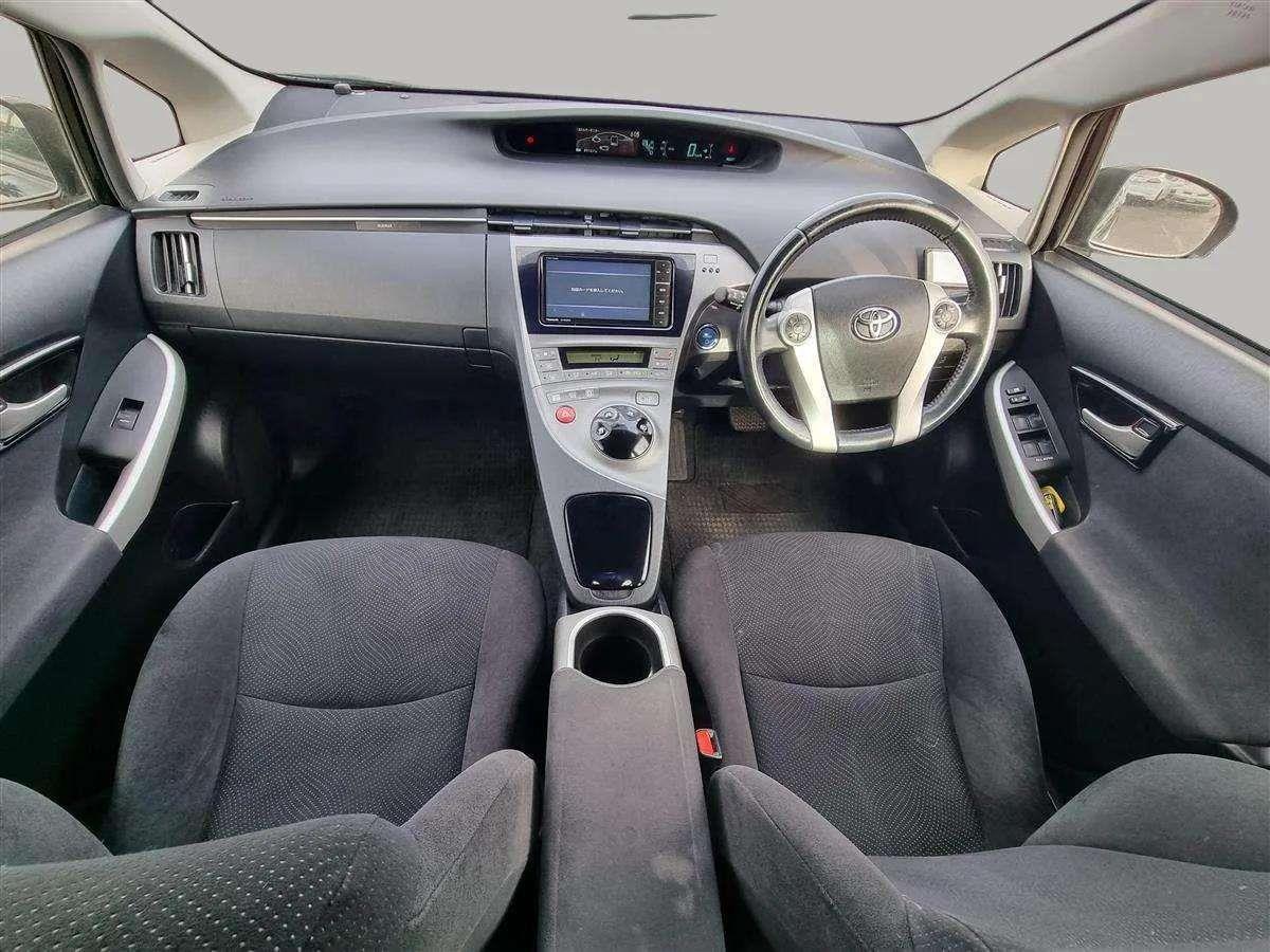 2014 Toyota Prius PETROL HYBRID Carousel 7