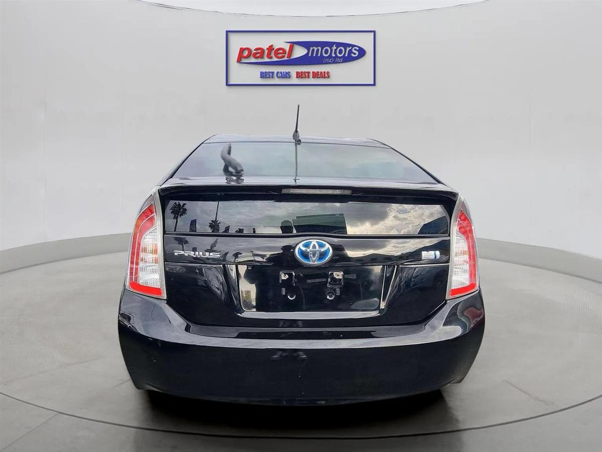 2014 Toyota Prius PETROL HYBRID Carousel 5