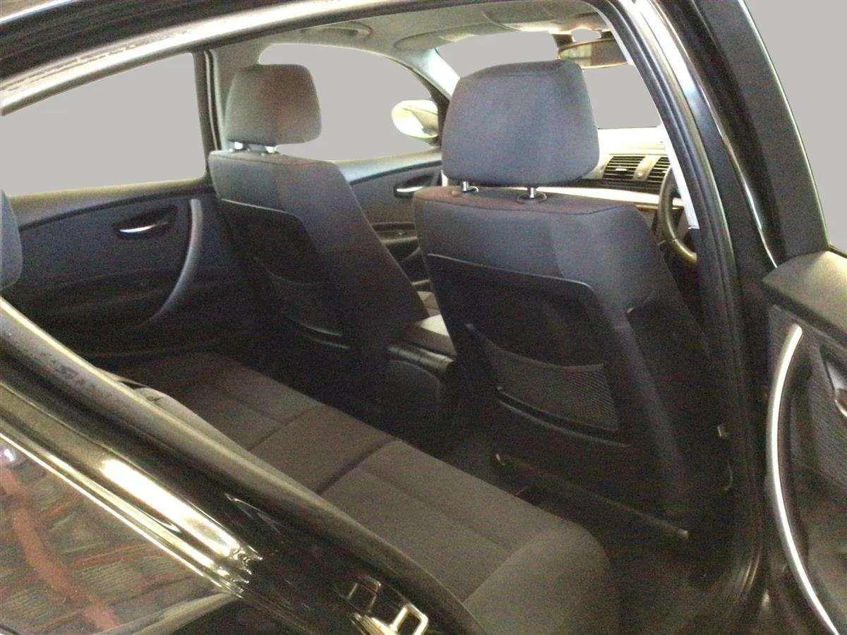2010 BMW 116i Carousel 10