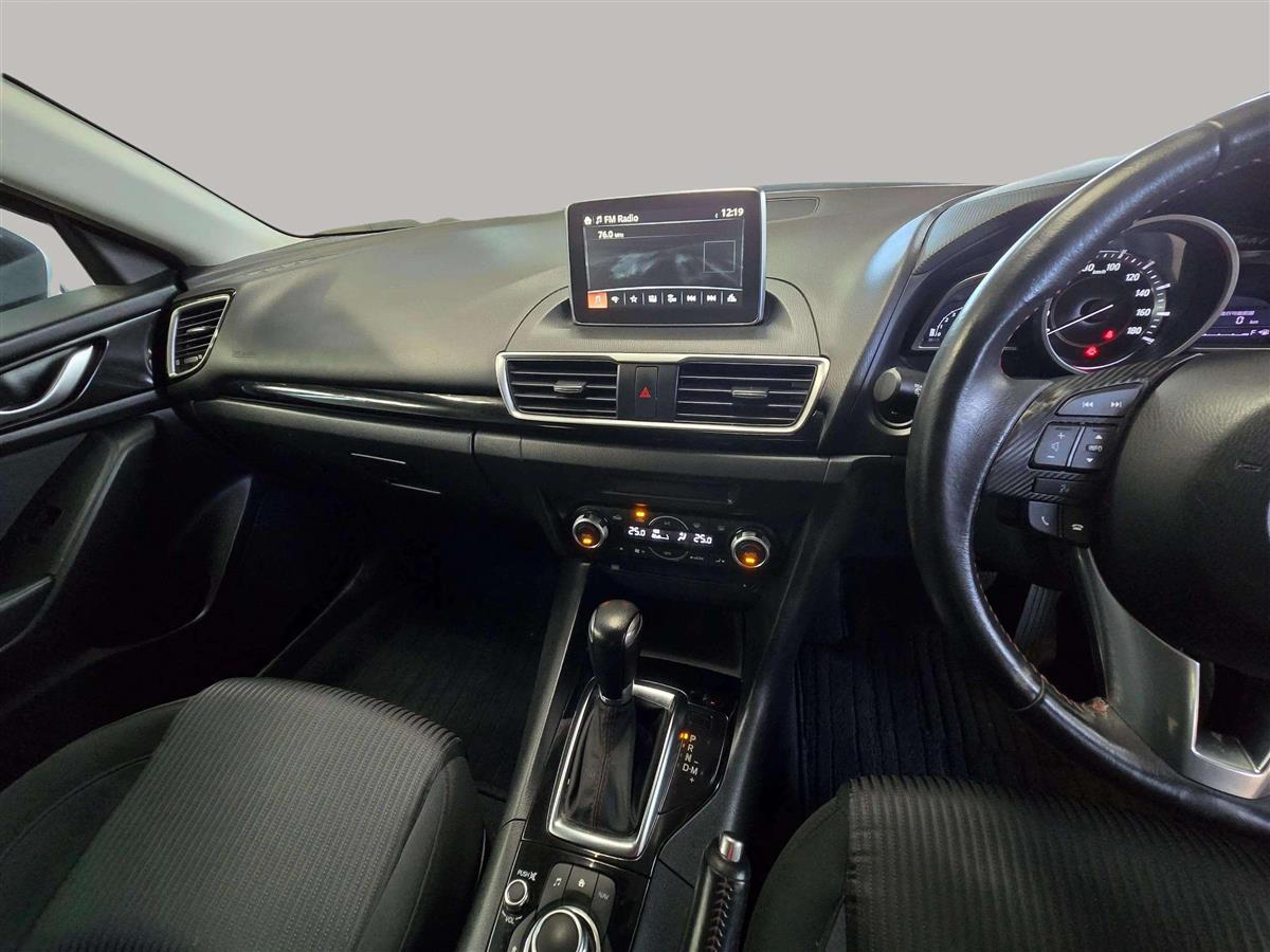 2016 Mazda Axela Carousel 18