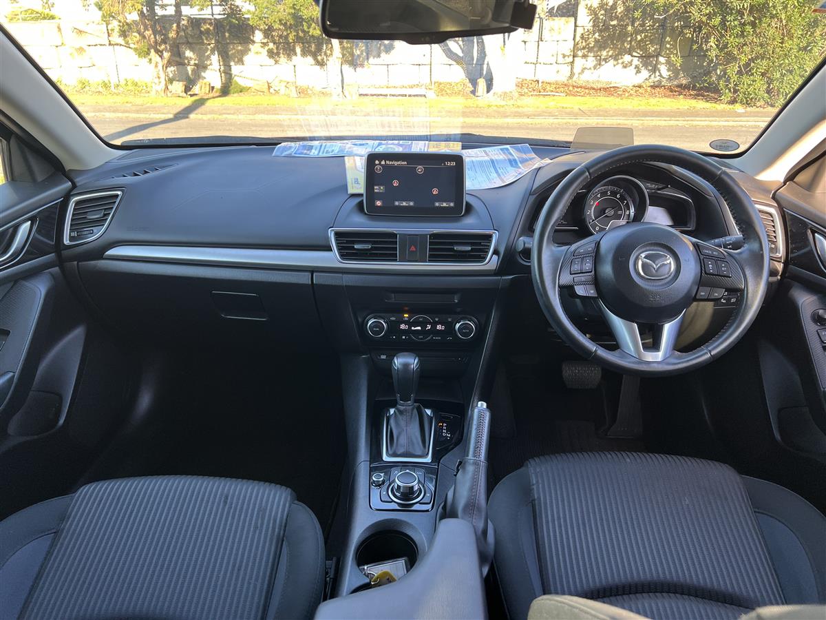 2016 Mazda Axela Low Mileage !! Paddle shifts !! Blutooth Carousel 7