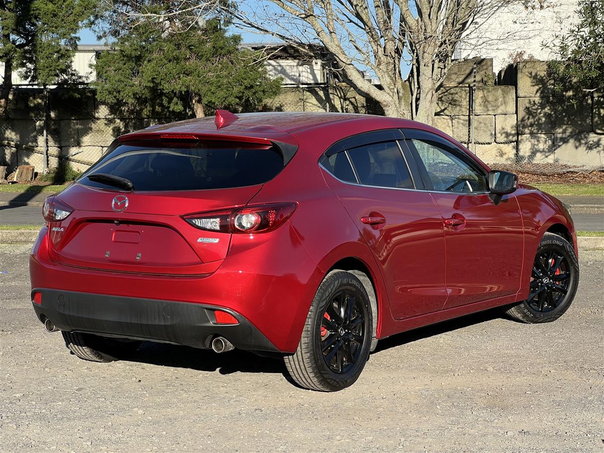 2016 Mazda Axela Low Mileage !! Paddle shifts !! Blutooth Carousel 2