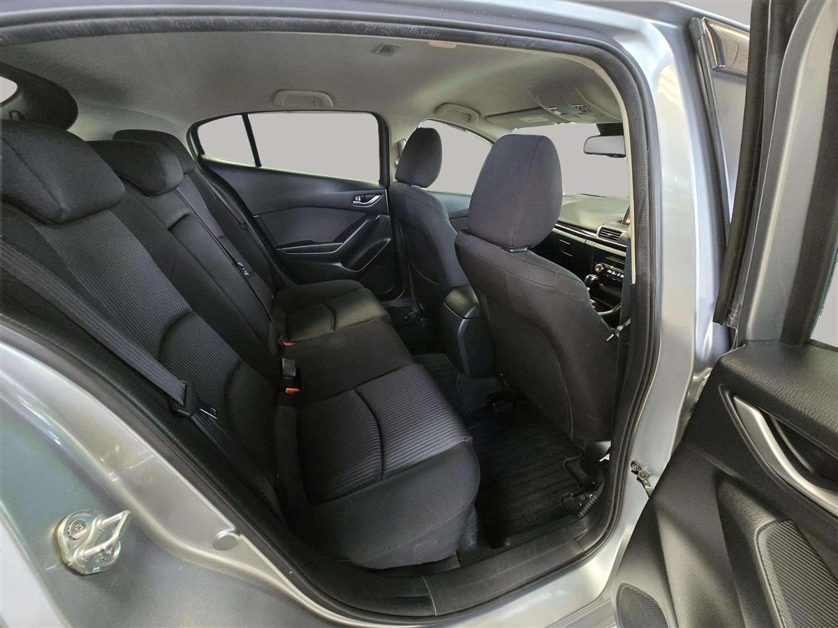 2016 Mazda Axela Carousel 13