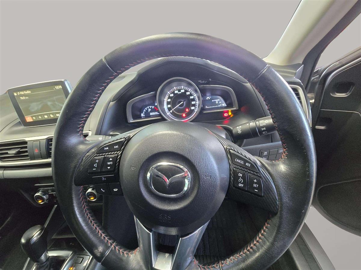 2016 Mazda Axela Carousel 16