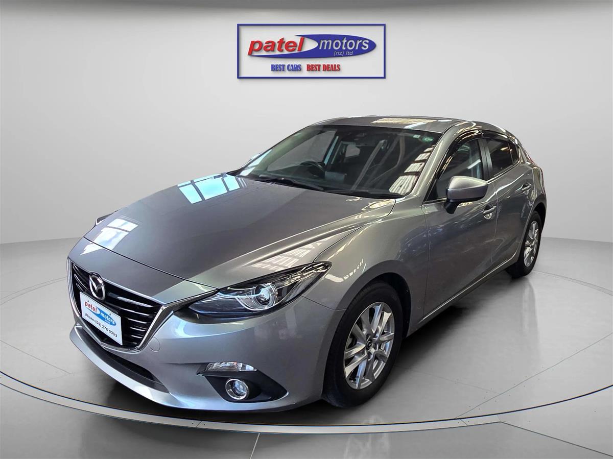 2016 Mazda Axela Carousel 3