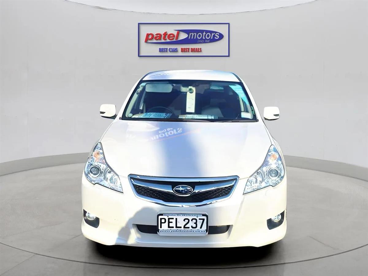 2010 Subaru Legacy Carousel 1
