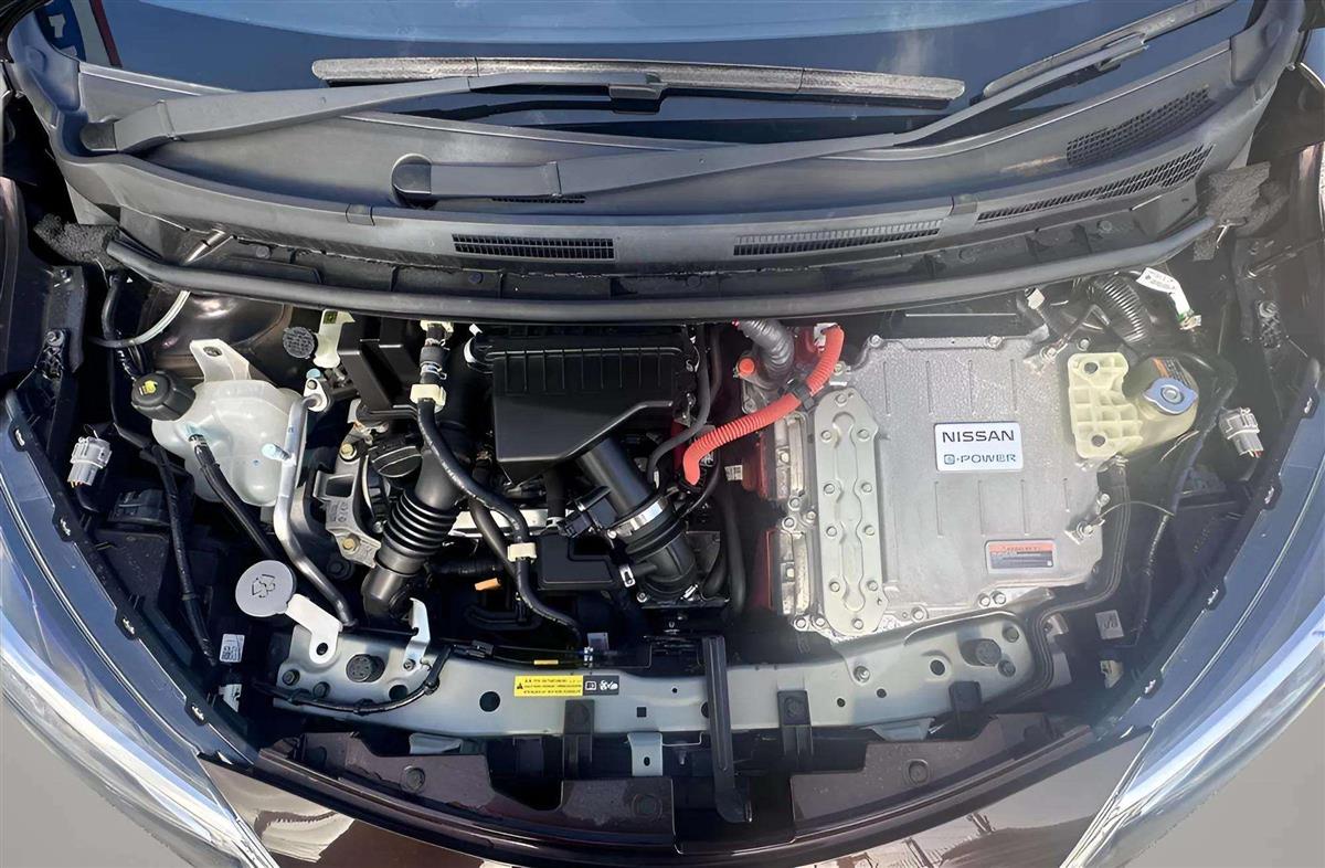2016 Nissan Note E POWER Carousel 15