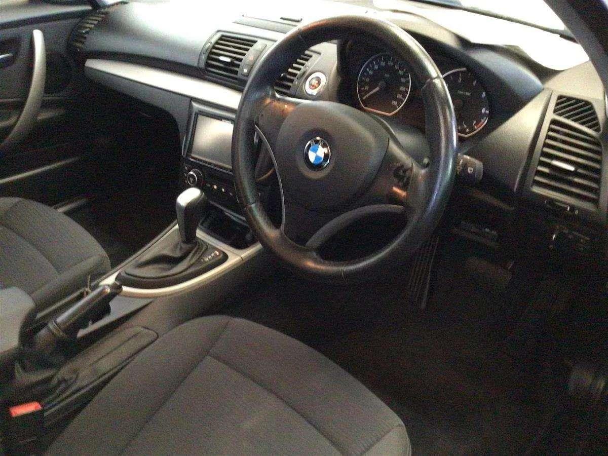 2010 BMW 116i Carousel 6
