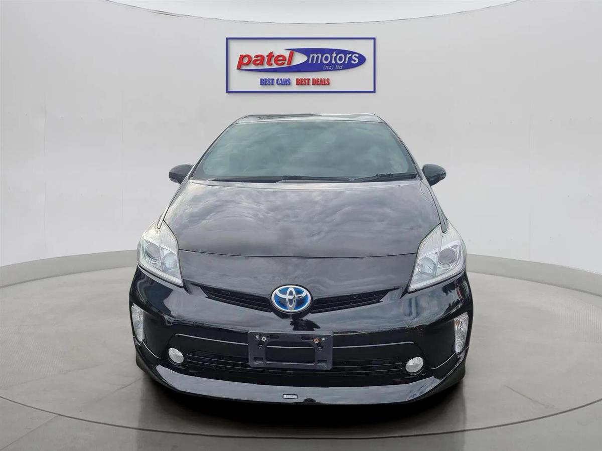 2014 Toyota Prius PETROL HYBRID Carousel 2