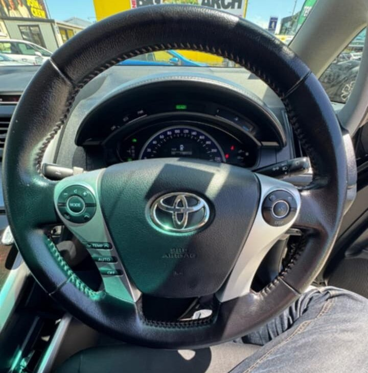 2015 Toyota Sai Carousel 6