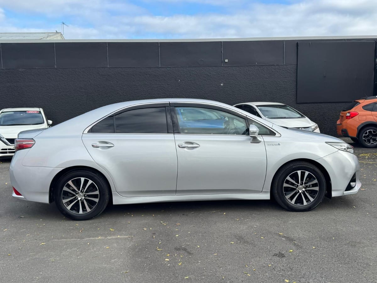2014 Toyota Sai S Carousel 3