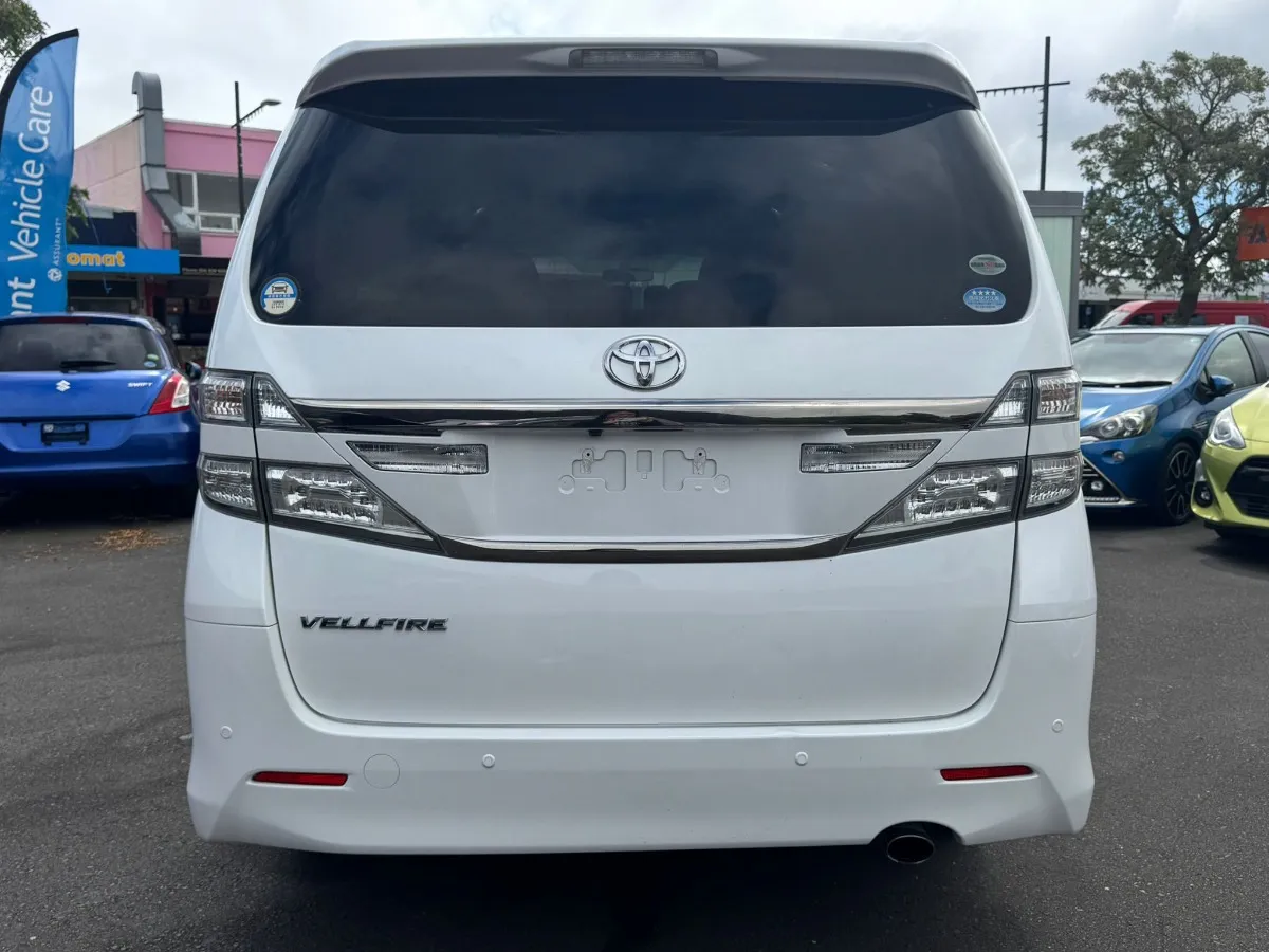 2012 Toyota Vellfire 2.4Z Carousel 5