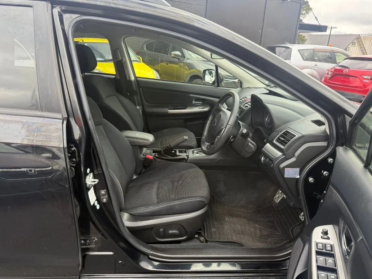 2015 Subaru XV 2.0I-L EYESIGHT 4WD Carousel 3
