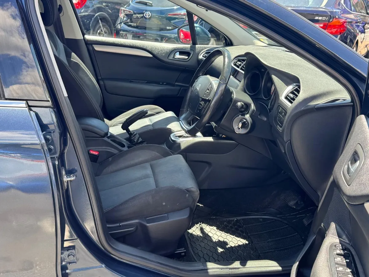 2012 Citroen C4 Carousel 6