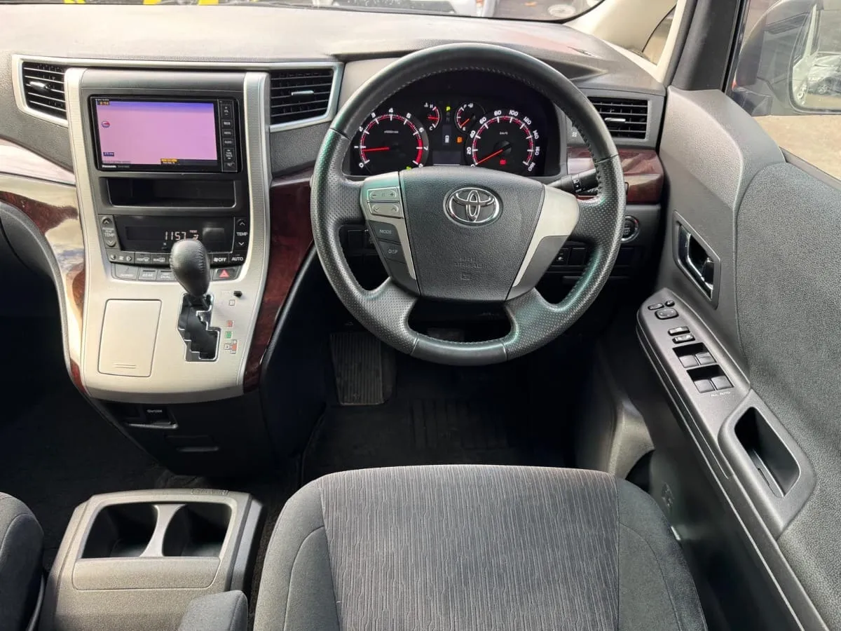 2012 Toyota Vellfire 2.4Z 8ST Carousel 1