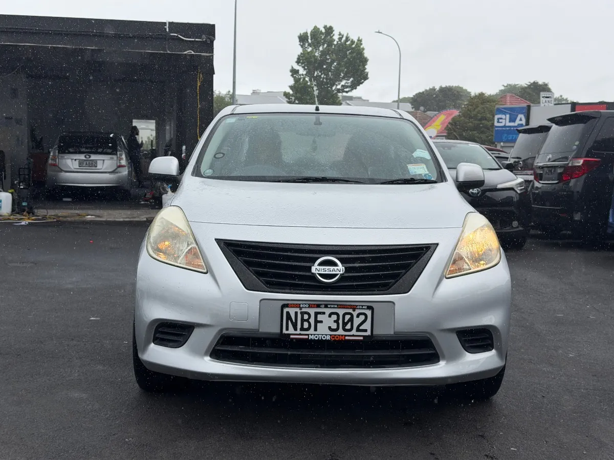 2014 Nissan Latio Carousel 1