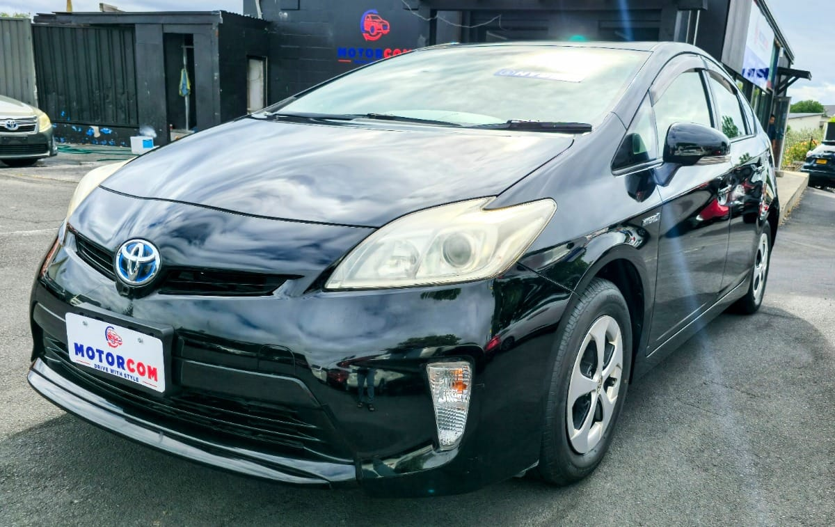 2013 Toyota Prius Carousel 8