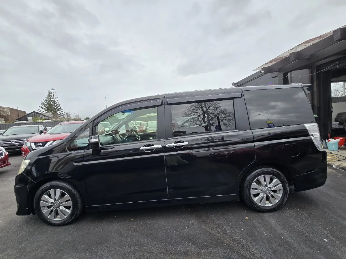 2012 Honda Step Wagon SPADA Z INTERNAVI SELECTION Carousel 7