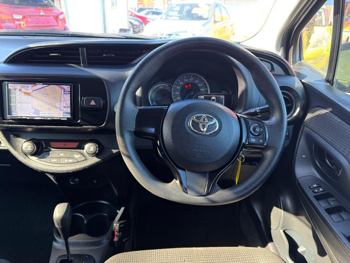 2018 Toyota Vitz Carousel 1