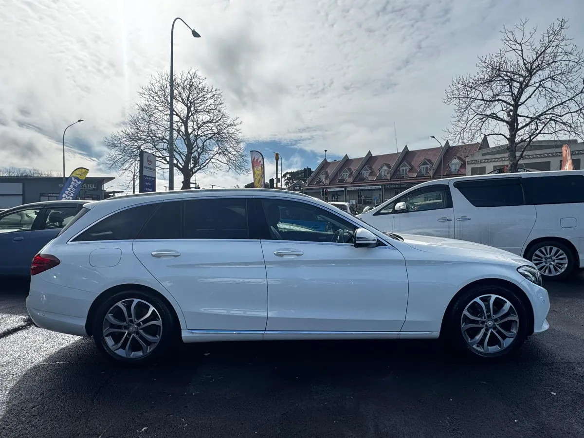 2016 Mercedes-Benz C 200 C200 STATIONWAGON AVANTGARDE Carousel 5