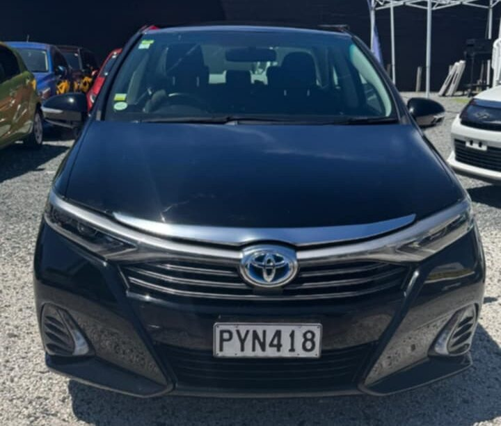 2015 Toyota Sai Carousel 1