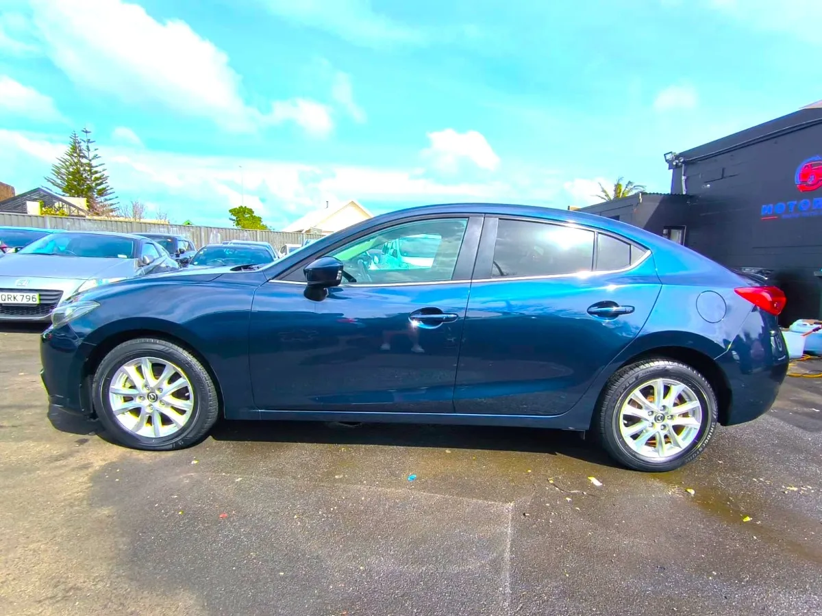 2014 Mazda Axela HYBRID HYBRID -C Carousel 5