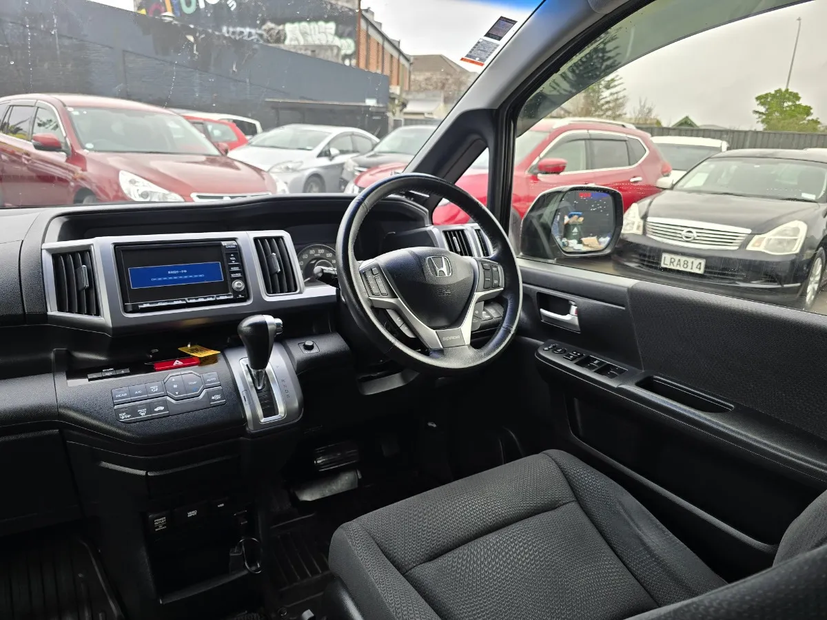 2012 Honda Step Wagon SPADA Z INTERNAVI SELECTION Carousel 1