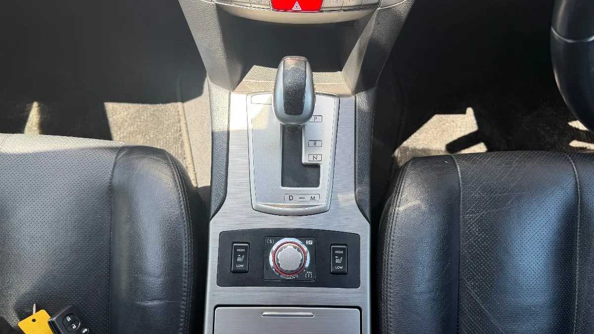 2010 Subaru Legacy Carousel 9