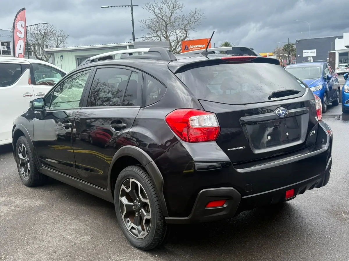 2015 Subaru XV 2.0I-L EYESIGHT 4WD Carousel 7