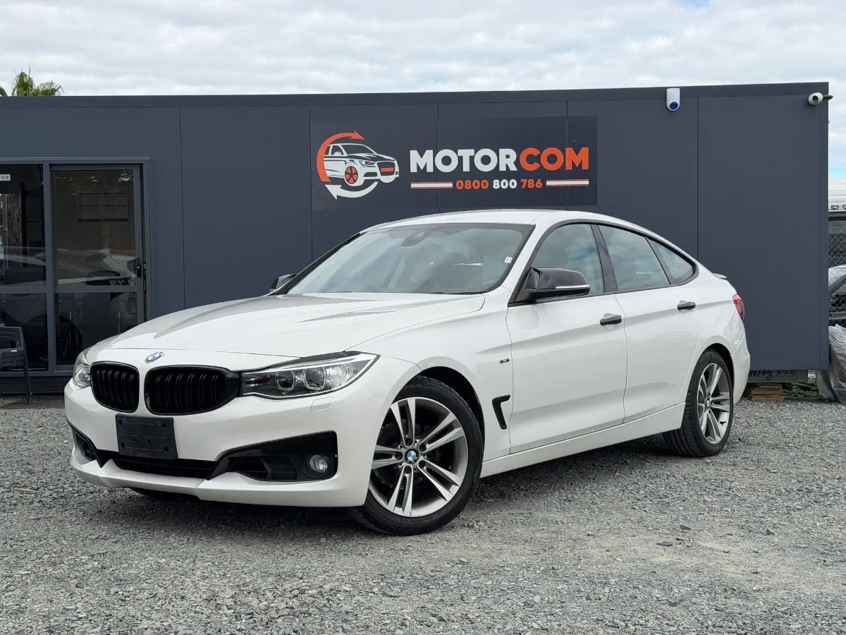 2014 BMW 320i I GRAN TURISMO SPORT Carousel 8